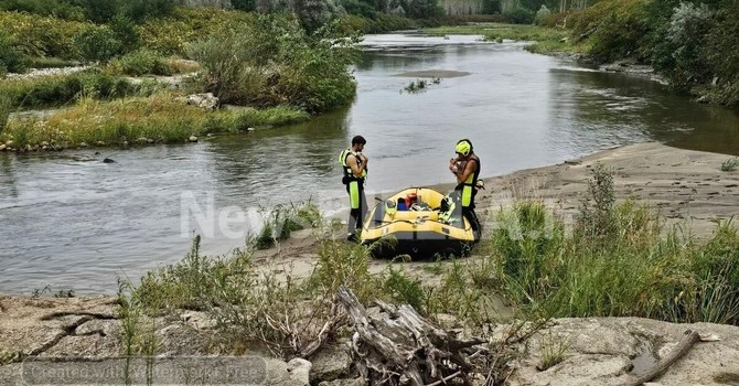 Castelletto Cervo, proseguono le ricerche lungo il guado e la persona dispersa è ancora senza nome FOTO e VIDEO Mauro Benedetti e Catia Ciccarelli per newsbiella.it Castelletto Cervo, proseguono le ricerche lungo il guado e la persona dispersa è ancora senza nome FOTO e VIDEO Mauro Benedetti e Catia Ciccarelli per newsbiella.it