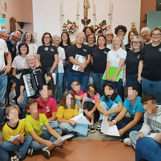 Un pomeriggio di musica e allegria alla Casa del Sorriso Un pomeriggio di musica e allegria alla Casa del Sorriso