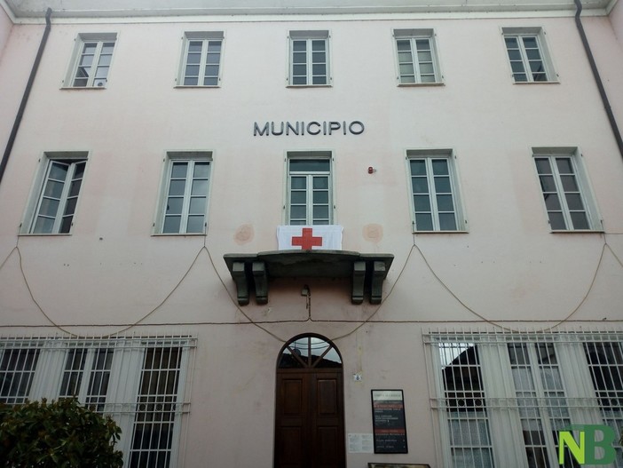 Cavaglià celebra la Giornata mondiale della Croce Rossa: esposta la bandiera sul Municipio