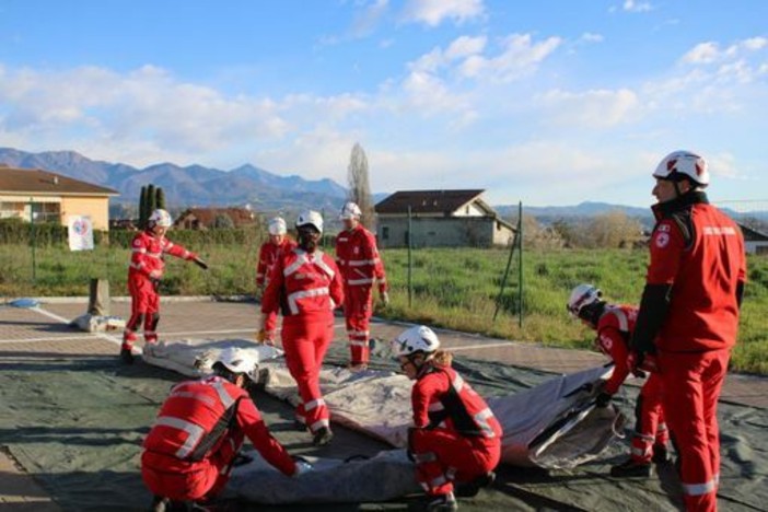 Due giorni con la Croce Rossa a Masserano esercitazioni e corsi per tutti - Foto di repertorio