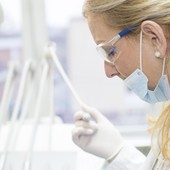 Pubblicità dentista: perché la legge Boldi ha cambiato il modo di comunicare in odontoiatria