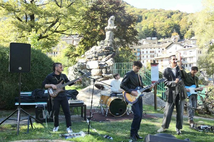 Rosazza applaude le sonorità ‘Universal Rock’ dei DAMASCO, FOTO Paolo Rosazza Pela
