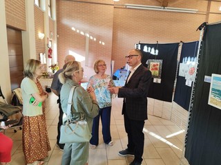 Dialoghi d'Arte 2026, a Cossato la pittura diventa anche esperienza tattile Dialoghi d'Arte 2026, a Cossato la pittura diventa anche esperienza tattile