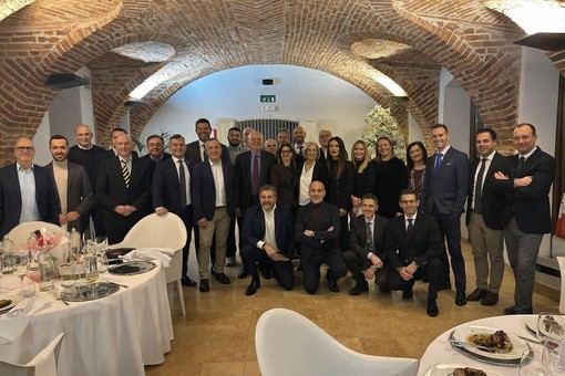 Cena degli auguri di Forza Italia, incontro di confronto e condivisione