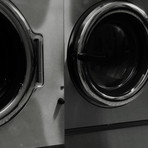 Biella: Tenta il furto ai gettoni della lavanderia: uomo ripreso dalle videocamere