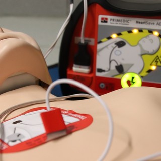 A Biella arriva un nuovo defibrillatore