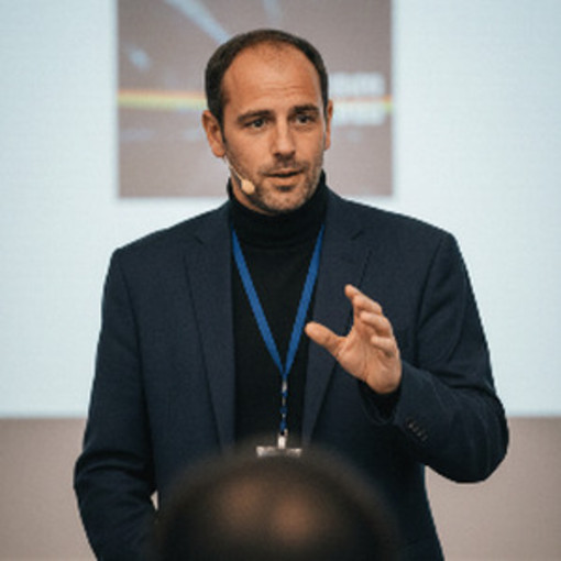 Gianni Serazzi: efficienza energetica e intelligenza artificiale per le aziende del distretto biellese Gianni Serazzi: efficienza energetica e intelligenza artificiale per le aziende del distretto biellese
