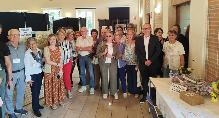 Dialoghi d'Arte 2026, a Cossato la pittura diventa anche esperienza tattile Dialoghi d'Arte 2026, a Cossato la pittura diventa anche esperienza tattile