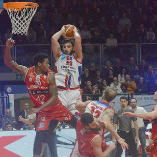 Foto di repertorio + foto realizzate a Reggio Calabria con Francesco Montoro, presidente di Eurotrend