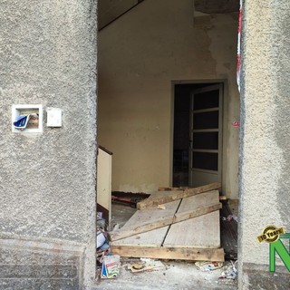 Vandali all'ex Villa Trossi a Biella, foto Mattia Baù per newsbiella.it