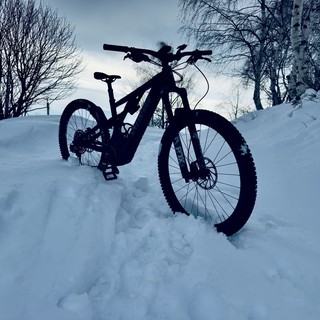 Biellese in ebike: allenamento invernale sul manto innevato