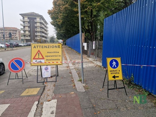Addio alla vecchia scuola Cerruti a  Biella, al via la demolizione FOTO