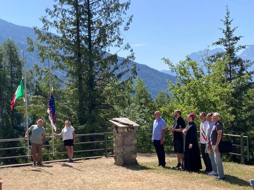 Valdilana, la Casa Campeggio di Doues celebra 60 anni: una storia di comunità, giovani e valori condivisi (foto Comune di Valdilana) Valdilana, la Casa Campeggio di Doues celebra 60 anni: una storia di comunità, giovani e valori condivisi (foto Comune di Valdilana)