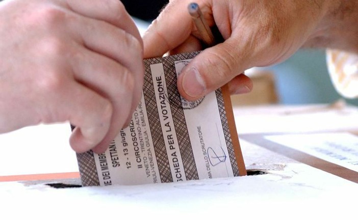 Elezioni 2026, si vota anche nel Biellese: primi dati sull’affluenza a Ailoche, Salussola e Tavigliano (foto di repertorio) Elezioni 2026, si vota anche nel Biellese: primi dati sull’affluenza a Ailoche, Salussola e Tavigliano (foto di repertorio)