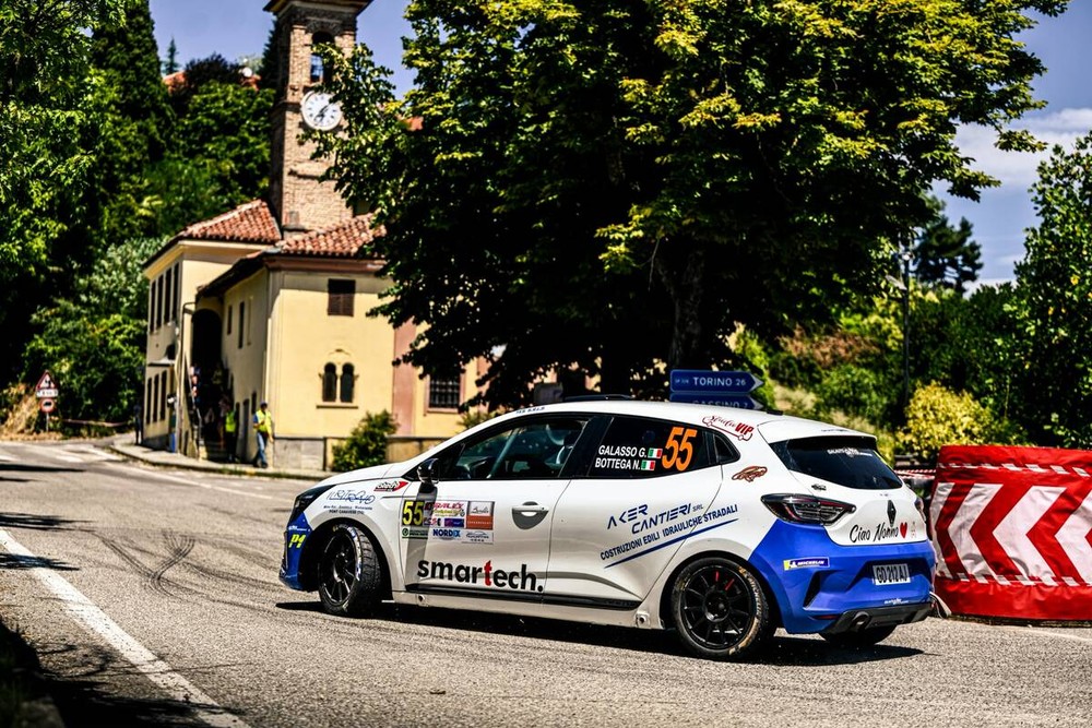 Equipe Vitesse in pista ad Alba per il Rally del Piemonte Equipe Vitesse in pista ad Alba per il Rally del Piemonte
