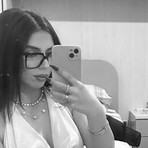 Crans-Montana, Elsa Rubino ancora in terapia intensiva. Papà Lorenzo: "Speriamo che possa presto rivedere gli amici" Crans-Montana, Elsa Rubino ancora in terapia intensiva. Papà Lorenzo: "Speriamo che possa presto rivedere gli amici"