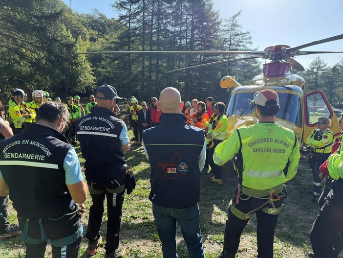 Piemonte, un’esercitazione congiunta per rafforzare la collaborazione transfrontaliera nel soccorso in montagna Piemonte, un’esercitazione congiunta per rafforzare la collaborazione transfrontaliera nel soccorso in montagna