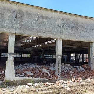 Nuova scuola agroalimentare a Biella: procedono i lavori nell’area, demolita l'ex officina foto Mattia Baù per newsbiella.it