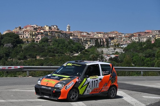 Equipe Vitesse in gara al Rally della Lanterna Equipe Vitesse in gara al Rally della Lanterna