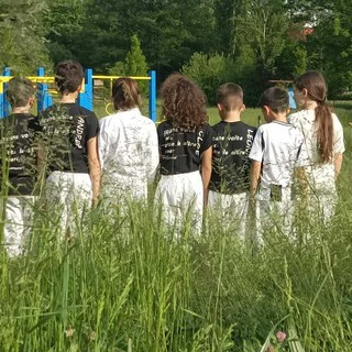 Parco di Chiavazza, erba alta e segnalazioni dei genitori