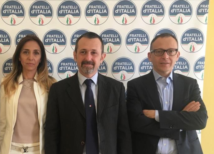 Bollo auto, Delmastro-Chiorino-Zappalà: “73 mila esenti nel Biellese, dal Governo Meloni meno tasse sulla proprietà” Bollo auto, Delmastro-Chiorino-Zappalà: “73 mila esenti nel Biellese, dal Governo Meloni meno tasse sulla proprietà”