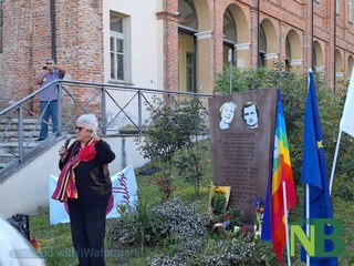 Biella, 24 aprile: omaggio alle donne della Resistenza nel piazzale della Provincia FOTO Nicola Rasolo per newsbiella.it