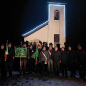 La Valsessera ricorda Nikolajewka, fiaccole accese e molti Alpini nonostante la neve La Valsessera ricorda Nikolajewka, fiaccole accese e molti Alpini nonostante la neve