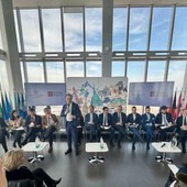 Regione e Confindustria Piemonte insieme a sostegno della crescita Regione e Confindustria Piemonte insieme a sostegno della crescita