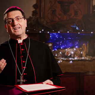 Biella, dal vescovo Roberto Farinella il messaggio di Natale: “Diventiamo testimoni di amore, pace e speranza”