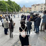 L’ultimo saluto di Biella a Peppo Sacchi, pioniere della televisione privata in Italia (foto di Davide Finatti per newsbiella.it) L’ultimo saluto di Biella a Peppo Sacchi, pioniere della televisione privata in Italia (foto di Davide Finatti per newsbiella.it)