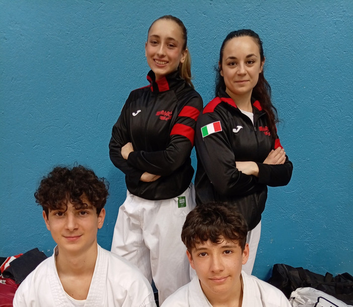 Dragon's Karate, ultime medaglie 2025, bronzo nazionale, nella foto in alto da sinistra: Zoccola Lisa, Roberto Sara, in basso a sinistra Tortelli Francesco, Lorenzonetto Marco.