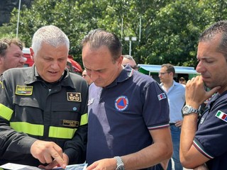 Incendi in Piemonte, Cirio al centro di comando di Varallo per Cravagliana