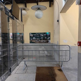 La funicolare sabato sera anticipa la chiusura, i clienti dei locali del Piazzo rimangono a piedi