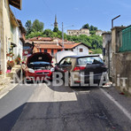Scontro frontale tra auto, 3 feriti a Bioglio