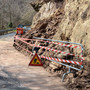 Sagliano, frana e detriti sulla strada: al via intervento urgente su via Grosso per Oneglie Sagliano, frana e detriti sulla strada: al via intervento urgente su via Grosso per Oneglie