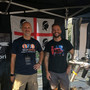 Nell’immagine, Fabio Serra, mastro birraio e maltatore, responsabile della produzione del Birrificio 4 Mori di Montevecchio, con Fabio Marrale a Biella, presso lo stand del birrificio durante “Bolle di Malto”.