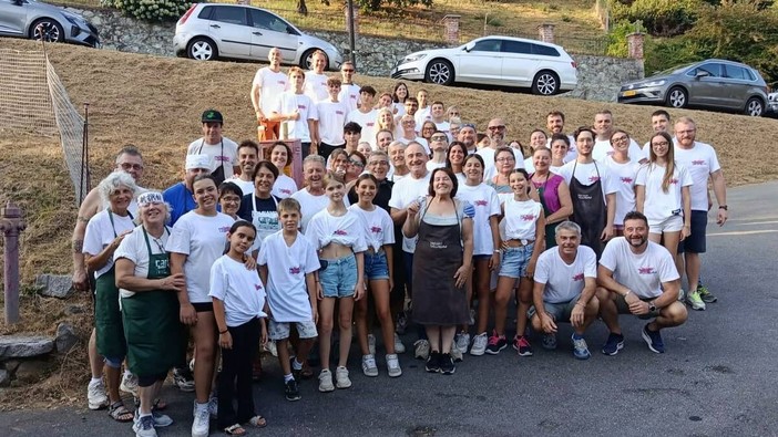 Callabiana, grande serata con Tony Esposito: la festa prosegue fino a Ferragosto Callabiana, grande serata con Tony Esposito: la festa prosegue fino a Ferragosto
