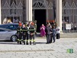 Biella, l’ultimo saluto in Duomo al Vigile del Fuoco Claudio Nardi