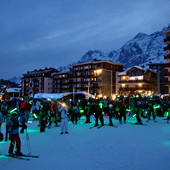 In più di 500 alla Fiaccolata per la vita per la ricerca sul cancro In più di 500 alla Fiaccolata per la vita per la ricerca sul cancro