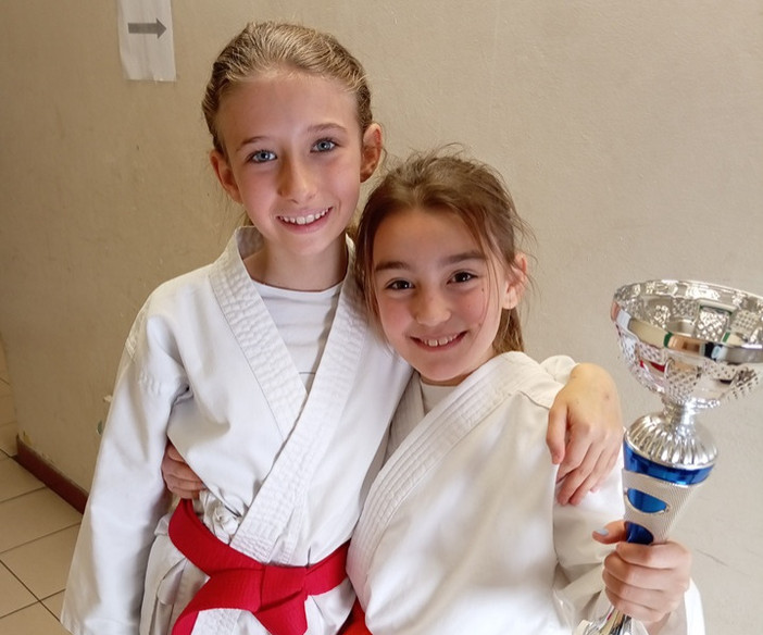 Dragon's Karate Giovani promesse, nella foto Lorenzonetto Zoe e Pacchielle Eleonora Dragon's Karate Giovani promesse, nella foto Lorenzonetto Zoe e Pacchielle Eleonora