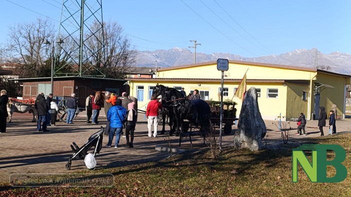 Benna, il Comune potrà utilizzare il Salone dell’Associazione Sport Folclore anche per le scuole Benna, il Comune potrà utilizzare il Salone dell’Associazione Sport Folclore anche per le scuole