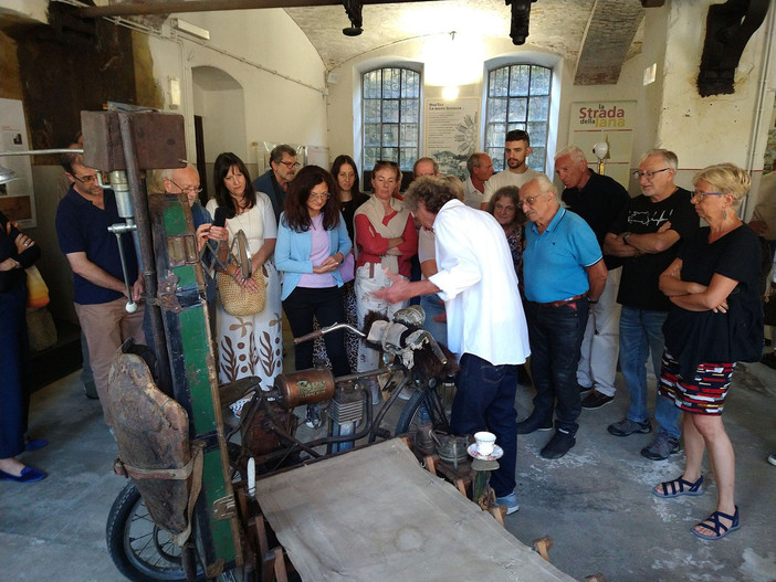 DocBi, alla Fabbrica l'incontro con l'artista Guido Tassini, in arte "Tax" DocBi, alla Fabbrica l'incontro con l'artista Guido Tassini, in arte "Tax"