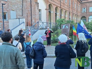 Biella, 24 aprile: omaggio alle donne della Resistenza nel piazzale della Provincia FOTO Nicola Rasolo per newsbiella.it
