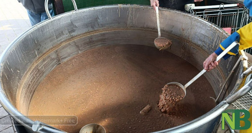 Arriva la Fagiolata Alpina, clima di festa a Brusnengo e Curino (foto di repertorio) Arriva la Fagiolata Alpina, clima di festa a Brusnengo e Curino (foto di repertorio)