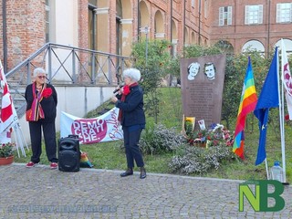 Biella, 24 aprile: omaggio alle donne della Resistenza nel piazzale della Provincia FOTO Nicola Rasolo per newsbiella.it