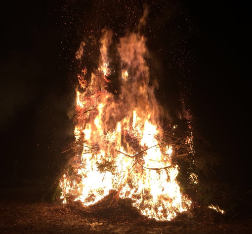 A Valle Mosso torna anche quest’anno il Falò della Vigilia (foto di repertorio) A Valle Mosso torna anche quest’anno il Falò della Vigilia (foto di repertorio)