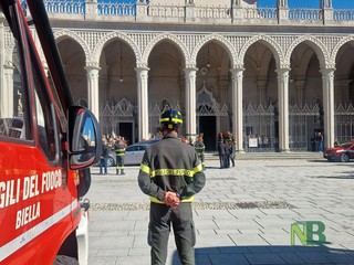 Biella, l’ultimo saluto in Duomo al Vigile del Fuoco Claudio Nardi Biella, l’ultimo saluto in Duomo al Vigile del Fuoco Claudio Nardi