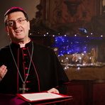 Biella, dal vescovo Roberto Farinella il messaggio di Natale: “Diventiamo testimoni di amore, pace e speranza”