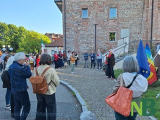 Biella, 24 aprile: omaggio alle donne della Resistenza nel piazzale della Provincia FOTO Nicola Rasolo per newsbiella.it
