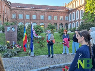Biella, 24 aprile: omaggio alle donne della Resistenza nel piazzale della Provincia FOTO Nicola Rasolo per newsbiella.it